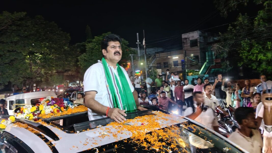 ଜେଲରୁ ମୁକୁଳିଲେ ଗଞ୍ଜାମ ଜିଲା ବିଜେଡି ସଭାପତି ତଥା ବ୍ରହ୍ମପୁରର ପୂର୍ବତନ ବିଧାୟକ ବିକ୍ରମ କୁମାର ପଣ୍ଡା